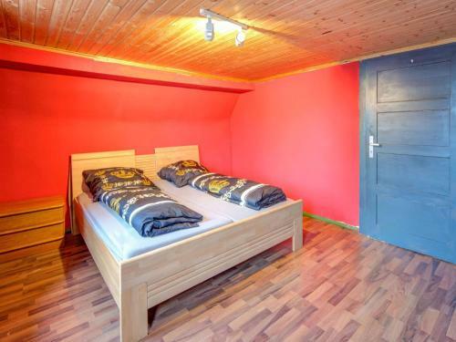 Cozy Apartment In Colmberg With A Garden