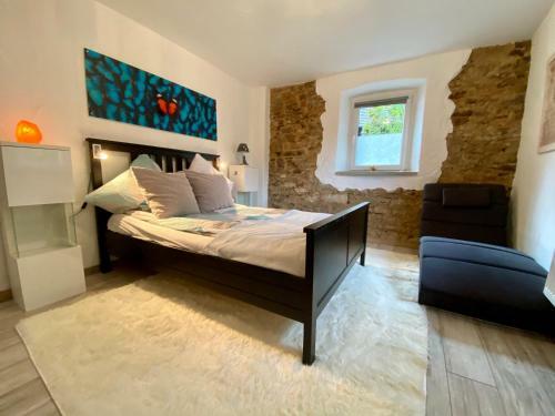 Eifelstein, Apartment Mit Whirlpool Und Ofen