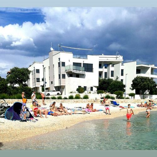 Beach Apartment In Mandre