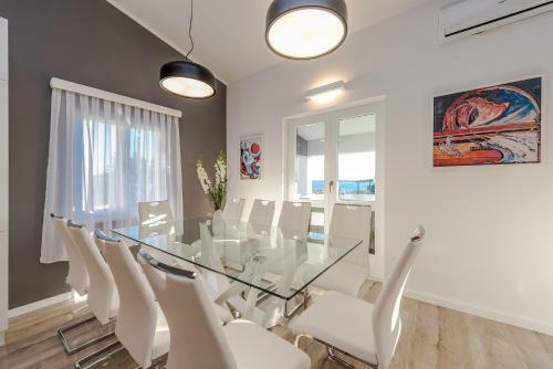 Apartamento Bozi, Luxury Penthouse With Jacuzzi