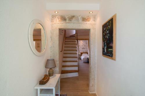 Hostal Ancient House In Modern Style, Sansir Apartment
