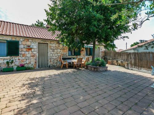 Chic Holiday Home In Marina With Private Swimming Pool
