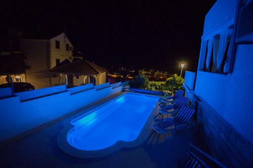 Villa Oasis With Private Pool