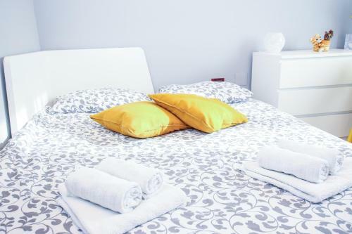 Hostal Holiday Home M&e