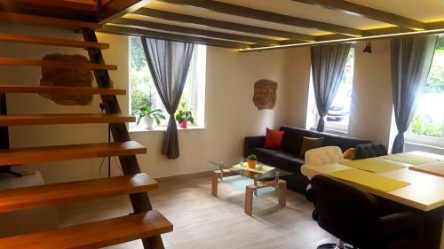 Studio Apartment Vanna - 1st Row To The Sea