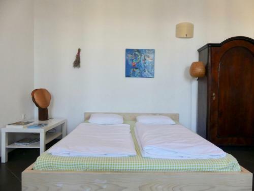 Apartamento Spacious 2 Bdr With Private Garden And Seaview
