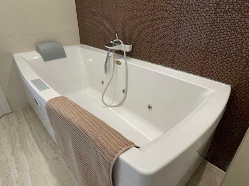 First Row To The Sea - Nautilus Deluxe Apartment