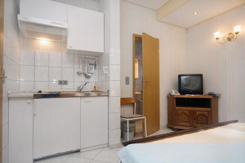 Apartments By The Sea Duce, Omis - 5973