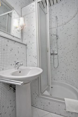 Apartments By The Sea Duce, Omis - 5973
