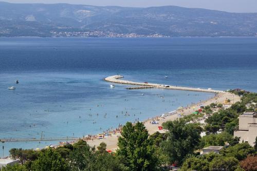 Apartments By The Sea Omis - 13796