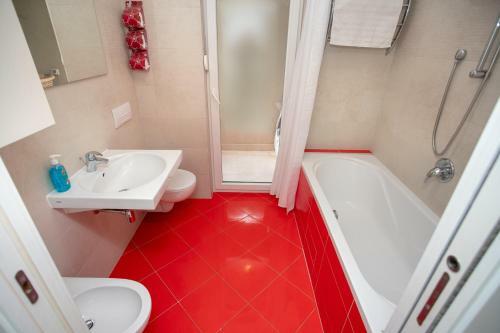 Ap Glorija - 2 Bedroom Apartment In Omis