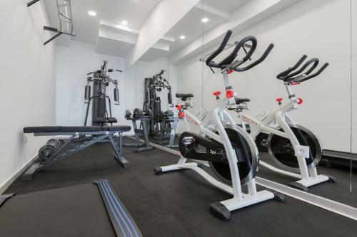 Luxurious Villa Ada; Hot Tub, Sauna, Gym, Pool