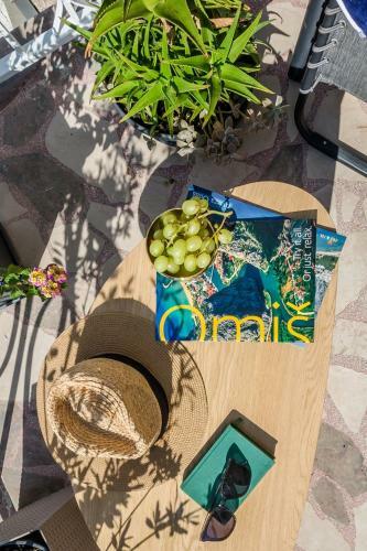 Holiday Apartment Almissa - New&modern 2+0