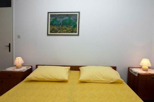 Sara Apartment Punta Omis Near Sandy Beach