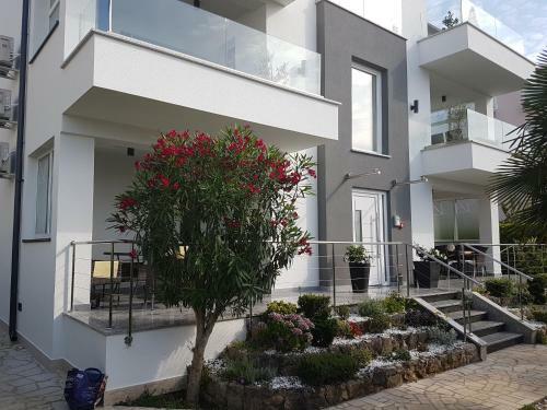 Villa Jeka - Apartmani Bari?i?, Malinska