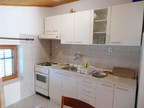 Apartments In Novi Vinodolski 38122