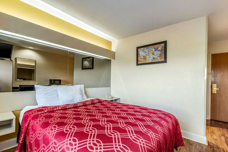 Hotel Econo Lodge Inn & Suites Evansville
