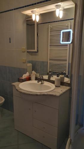 Sea Side Apartments 4*