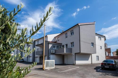 Apartment Grasser With 2 Bedrooms