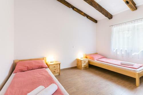 House Niko For 8 To 10 People