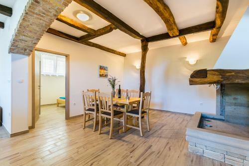 House Niko For 8 To 10 People