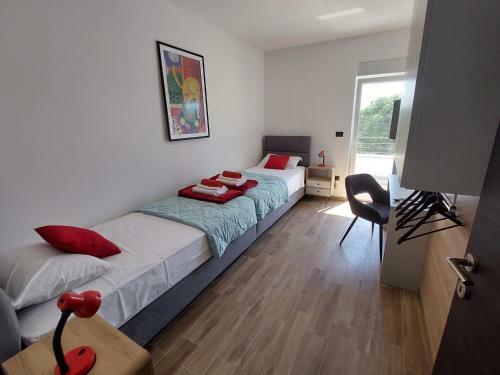 Villa Irena, 4 Bedroom Villa With Heated Pool