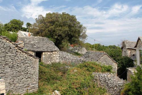 Secluded Family Friendly House Skrip, Brac - 18944