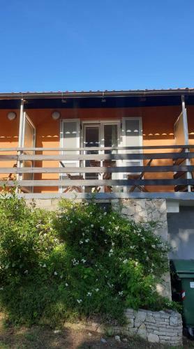 Studio Apartment - With A Seaview 50 M From The Beach