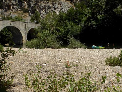 C�t� Cour, C�t� Jardin