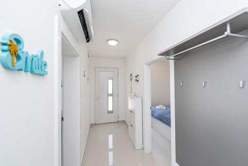 Apartamento Dino Modern & Luxury Ap With A Pool For 6