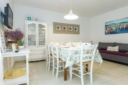Seaside Holiday House Novalja, Pag - 17212