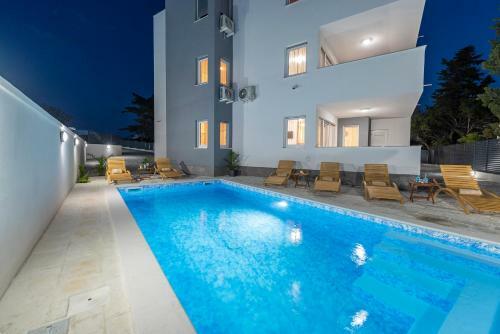 Apartamento Villa Star 4 A Centrally Located Ap. With A Pool