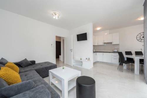 Apartamento Villa Star 4 A Centrally Located Ap. With A Pool