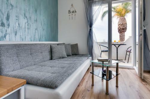 Boutique Wind Rose Apartment By The Beach