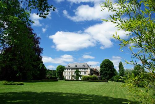Bed & Breakfast Chateau De Savennes - Caveau De Sabrage