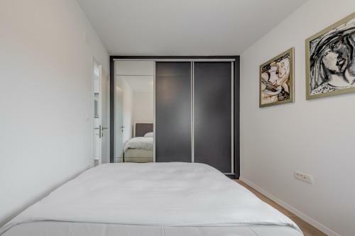 Lct Esperanza Lounge Apartment