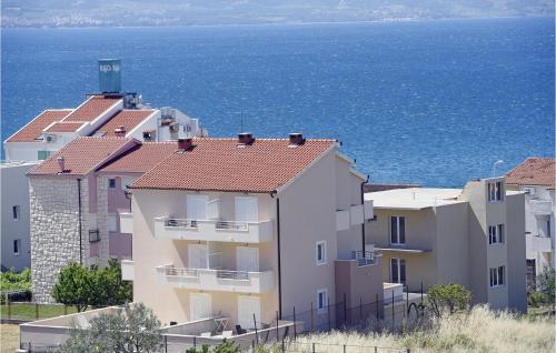Awesome Apartment In Podstrana With 1 Bedrooms