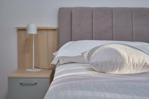 Apartamento M Entire Floor In A Spacious House With Pool