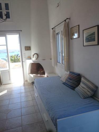 Villa With Extraordinary View Near The Sea