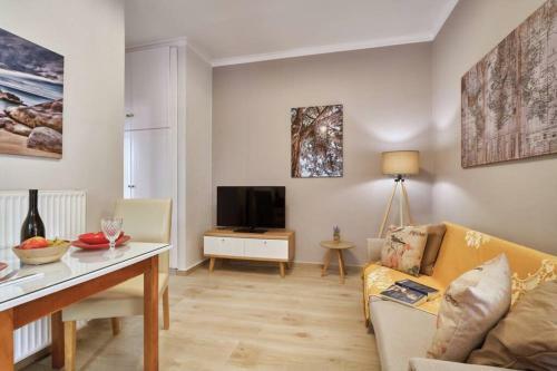 Natasha's Luxury Apartment By The Sea