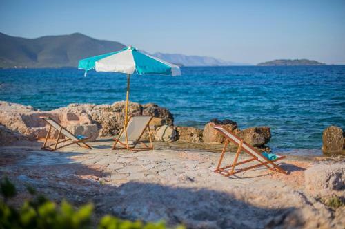 Seafront Paradise