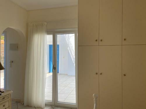 Hostal Andros Homes Sea Side Apartment & Studio