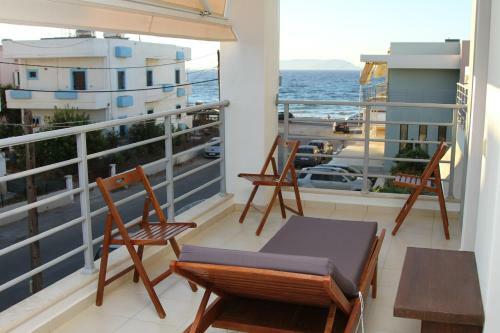 Sunny Villa By The Beach Gournes