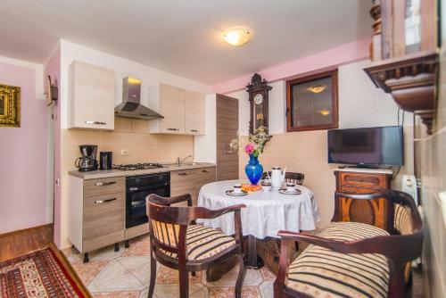 Apartmani Marina Pore?