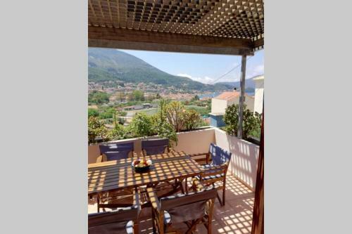 Antonios House With Superb Harbour & Town View!