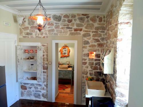 1836 Traditional House