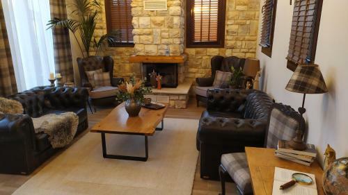 Hostal Montana Lake View