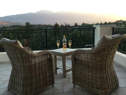 Villa Kalamitsi Amigdali Home With A Stunning View