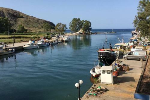 Villa Kalamitsi Amigdali Home With A Stunning View