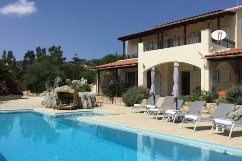 Villa Kalamitsi Amigdali Home With A Stunning View